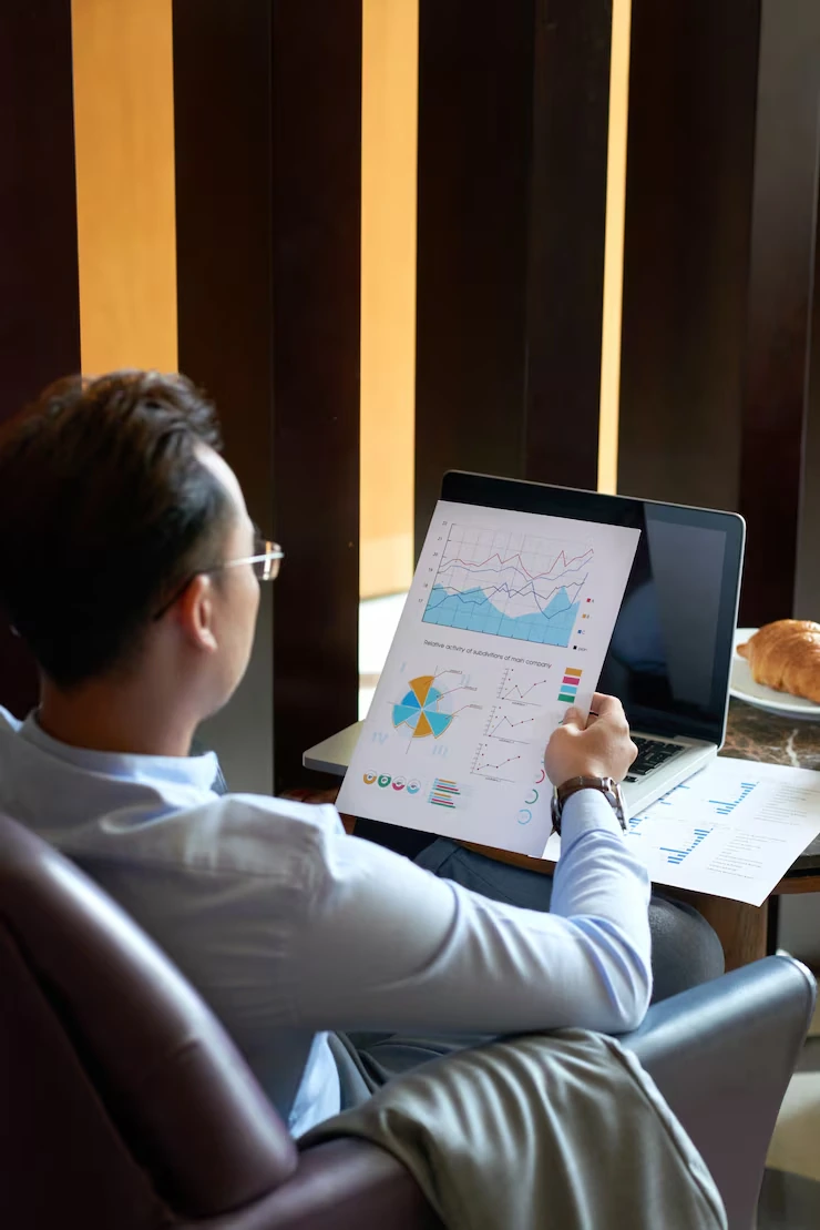 Performance Reporting and Campaign Analysis
